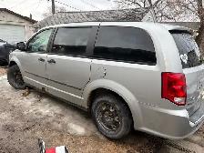 Grand Caravan not running (parts only) - Photo 2