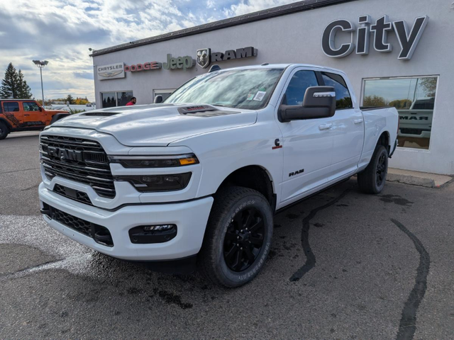 2025 RAM 3500 LARAMIE - Photo 3