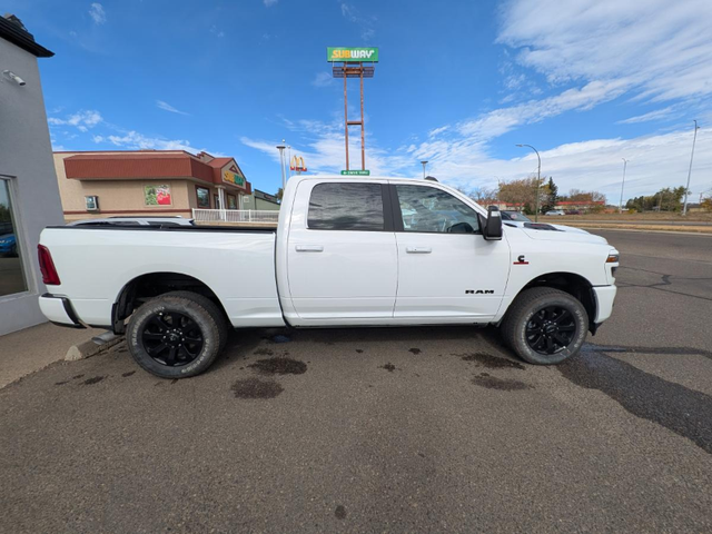 2025 RAM 3500 LARAMIE - Photo 9