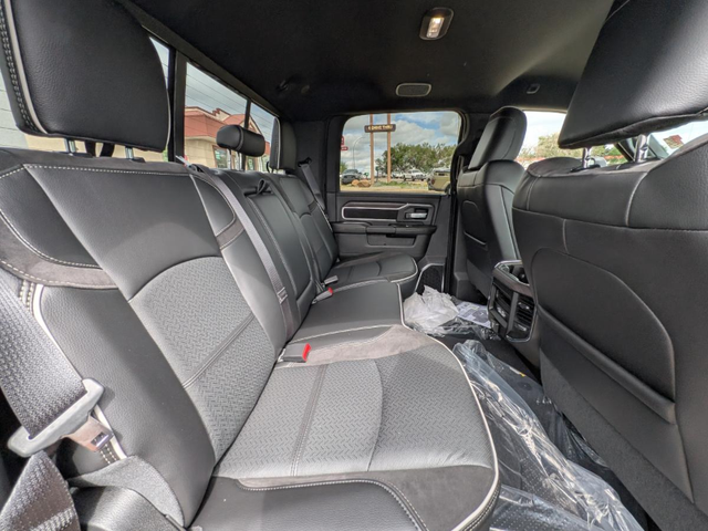 2025 RAM 3500 LARAMIE CREW 6'4 4X4 6.7L DIESEL (ETM)' - Photo 10