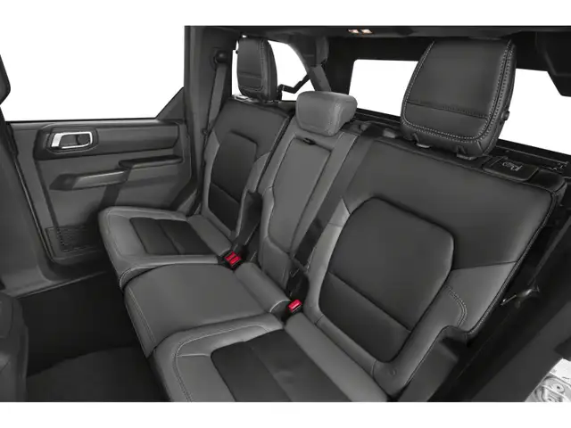 2026 Ford Bronco Outer Banks 4dr 314A - Photo 12