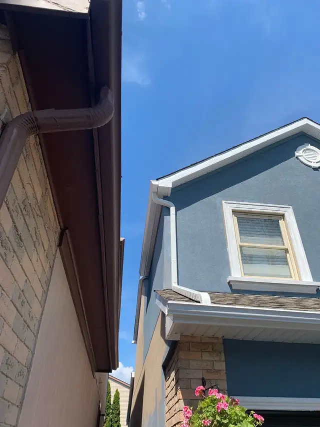 (FREE ESTIMATES) GUTTERS SIDING SOFFIT FASCIA - Photo 2