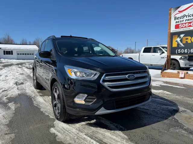 2018 Ford Escape SEL 4WD CERTIFIED! CLEAN CARFAX! - Photo 3