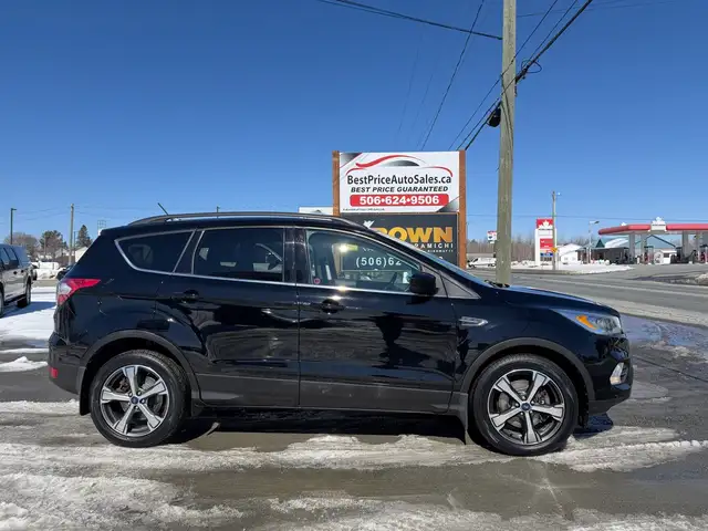 2018 Ford Escape SEL 4WD CERTIFIED! CLEAN CARFAX! - Photo 10