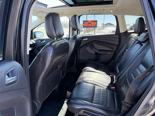 2018 Ford Escape SEL 4WD CERTIFIED! CLEAN CARFAX! - Photo 22