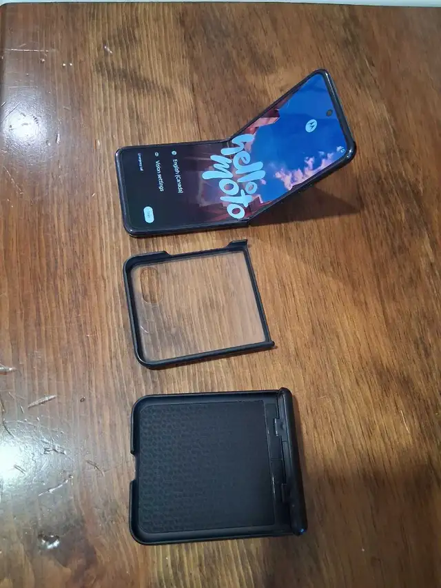 Motorola Razor Flip 2025 256gb - Photo 6