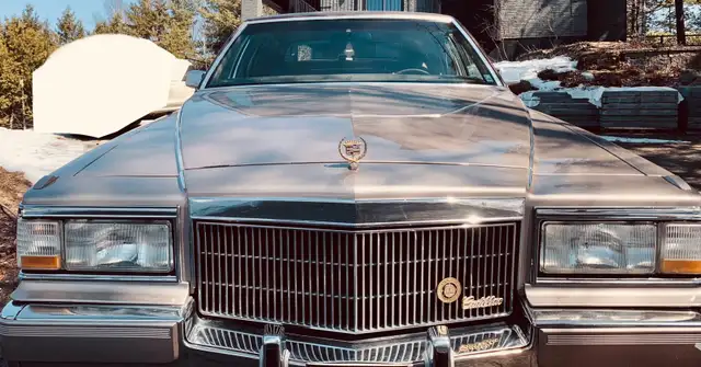 1990 Cadillac  BROUGHAM — V8 5.0L MAFIA BOSS CAR