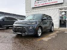 2021 Kia Soul| Front Wheel Drive| Clean Carfax | One Owner |