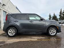 2021 Kia Soul| Front Wheel Drive| Clean Carfax | One Owner | - Photo 4
