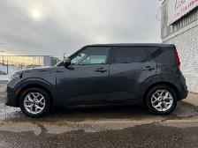 2021 Kia Soul| Front Wheel Drive| Clean Carfax | One Owner | - Photo 5