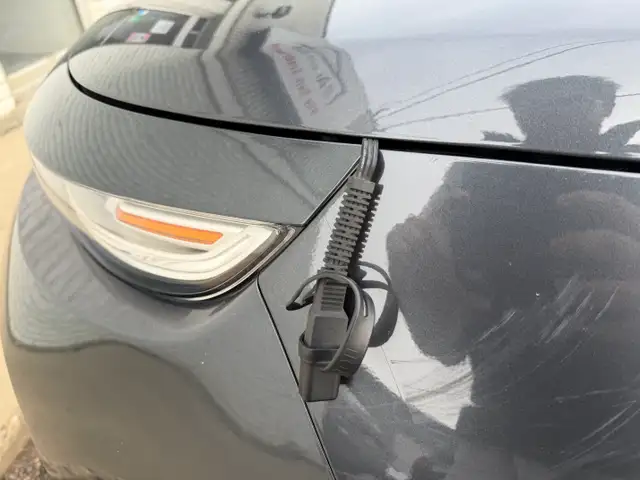 2021 Kia Soul| Front Wheel Drive| Clean Carfax | One Owner | - Photo 9