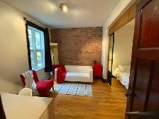 Immense 4 1/2 de 5 pièces ! Idéal colocation! 5 min centre-ville