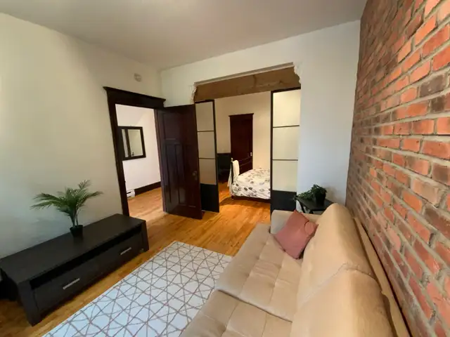 Immense 4 1/2 de 5 pièces ! Idéal colocation! 5 min centre-ville - Photo 7