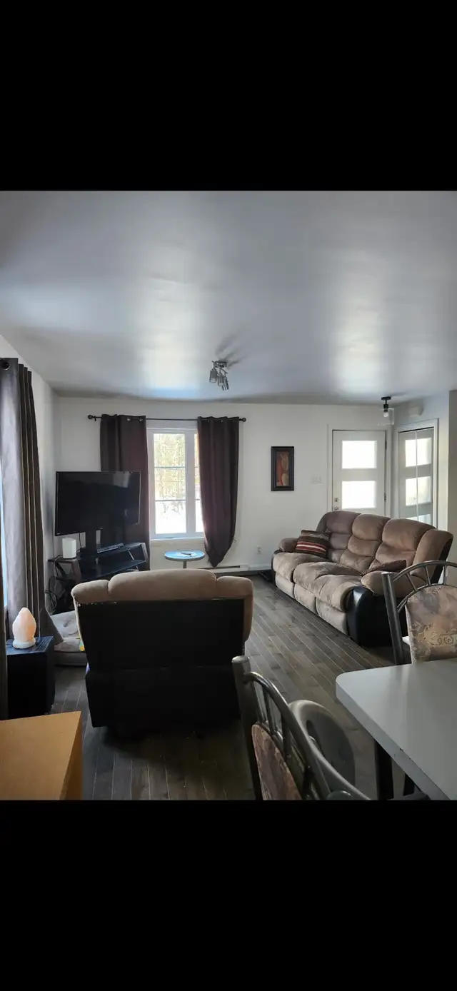 5 1/2 a louer 1er juin - Photo 3