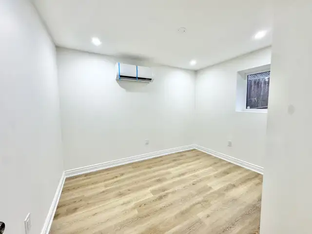 BRAND NEW 2-BEDROOM BASEMENT APARTMENT WITH MODERN UPGRADES - Photo 4