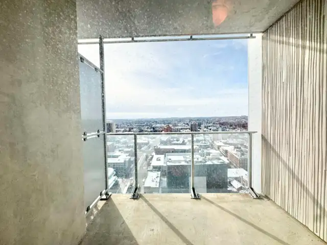 MODERN 1-BEDROOM   DEN CONDO WITH STUNNING CITY VIEWS - Photo 8