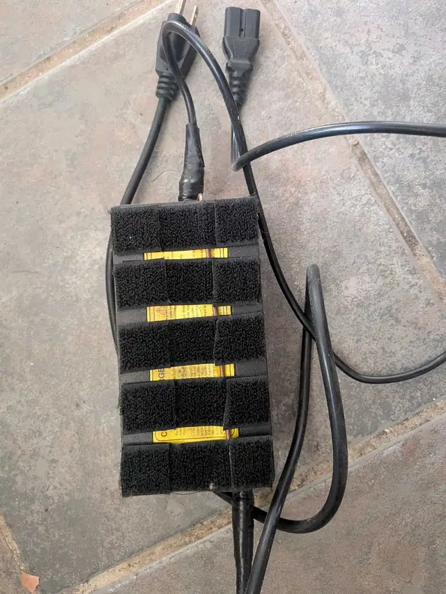 2 BROKEN 72V 20AH SLA Chargers - Photo 4