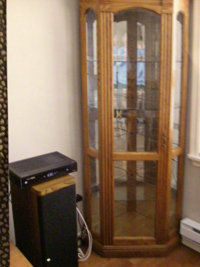 Corner wall unit $100