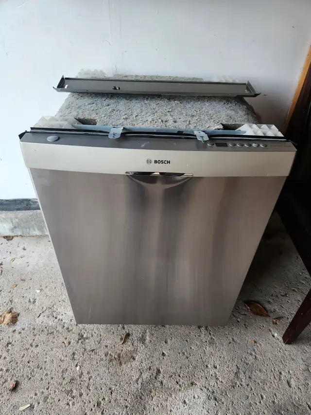 Bosch Dishwasher Stainless Steel - SHE43RL5UC