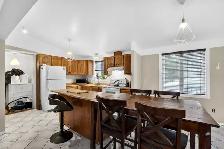 TERREBONNE ! 5 CHAMBRES ET TERRAIN DE 44708 PC! FAITES VITE! - Photo 2