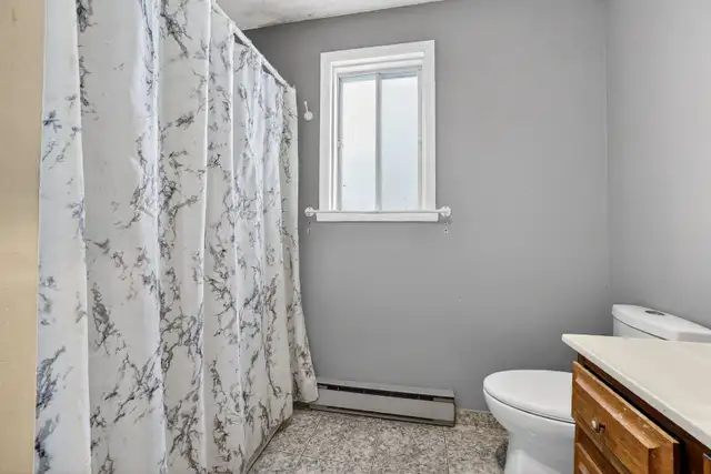 TERREBONNE ! 5 CHAMBRES ET TERRAIN DE 44708 PC! FAITES VITE! - Photo 6