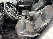 2018 Jeep Cherokee Trail hawk pkg - Auto - - Photo 8