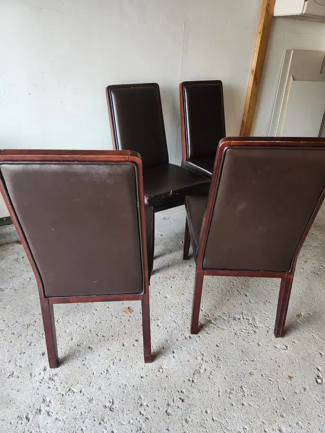 6 Urban Barn Dining Chairs - Brown Leather - Solid Frames - Photo 2