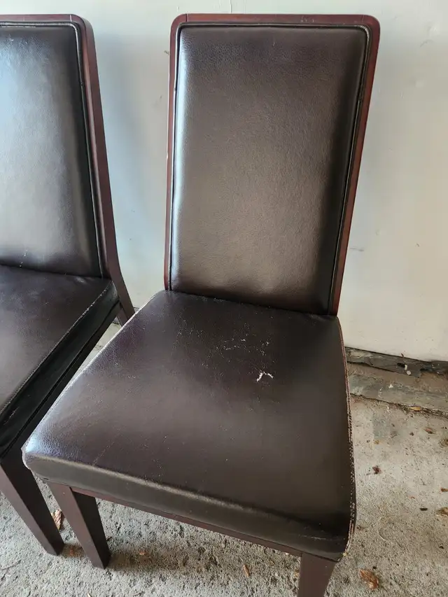 6 Urban Barn Dining Chairs - Brown Leather - Solid Frames - Photo 5