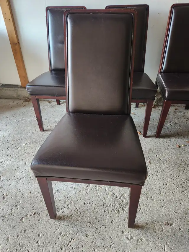 6 Urban Barn Dining Chairs - Brown Leather - Solid Frames - Photo 6