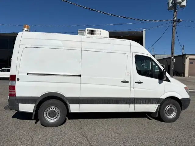 2013 Mercedes-Benz Sprinter Van 2500 ONLY 87KM-1 OWNER-144 WB HI