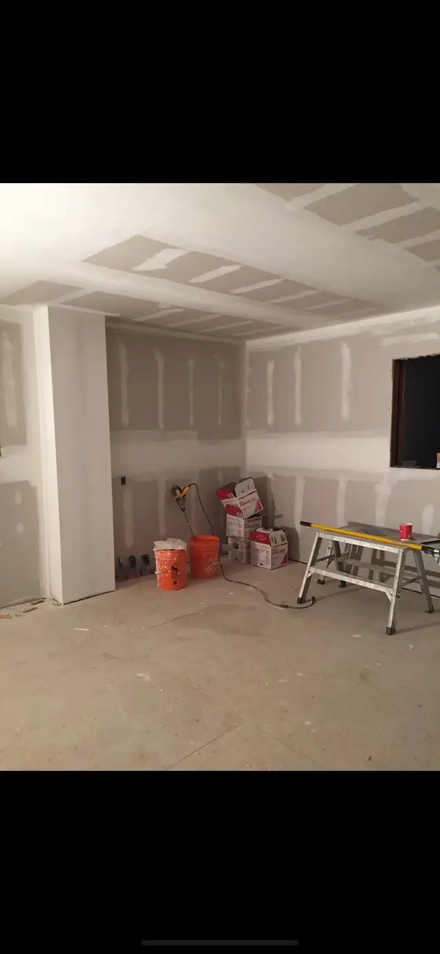 Experienced Drywall Taper- Quality Workmanship - Photo 4