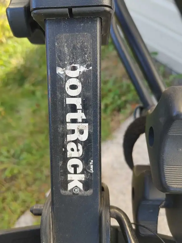 Support SPORTRACK à 2 vélos ( avec clés et cadenas incorporé ) - Photo 2