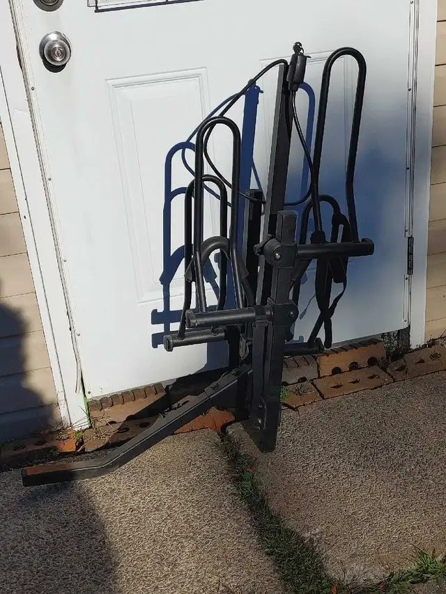 Support SPORTRACK à 2 vélos ( avec clés et cadenas incorporé ) - Photo 4