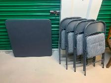 Padded card table and chairs $60 - Photo 4
