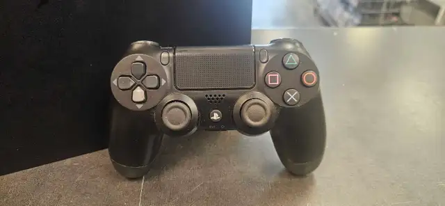 PS4 500GB  Console - Photo 2