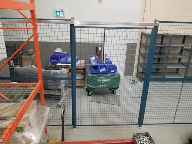 Wire mesh partitions / security fence / cages / drivers entrance - Photo 5