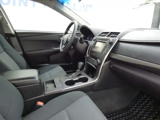 2017 TOYOTA CAMRY HYBRID LE (JAMAIS ACCIDENTÉ, IMPECCABLE!!) - Photo 9