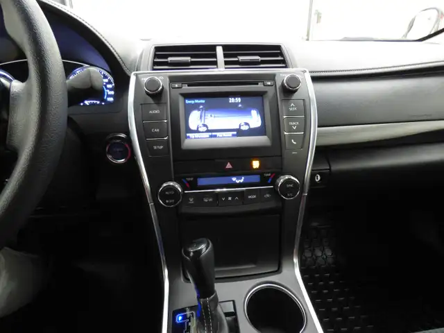 2017 TOYOTA CAMRY HYBRID LE (JAMAIS ACCIDENTÉ, IMPECCABLE!!) - Photo 12