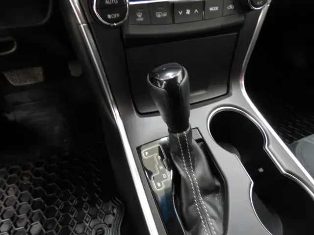 2017 TOYOTA CAMRY HYBRID LE (JAMAIS ACCIDENTÉ, IMPECCABLE!!) - Photo 26