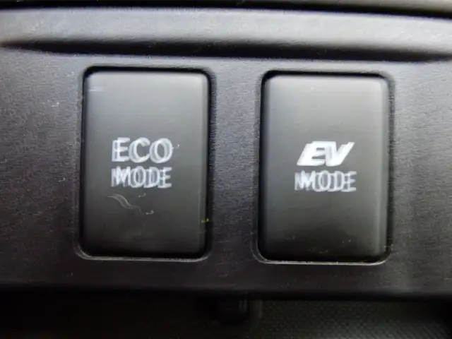 2017 TOYOTA CAMRY HYBRID LE (JAMAIS ACCIDENTÉ, IMPECCABLE!!) - Photo 27