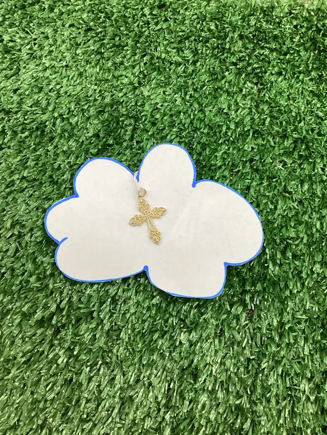 breloque de croix en or - Photo 2