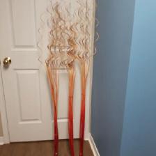 36 BRANCHES NEUVES DÉCO EN BOIS 5 PIEDS HAUT $1.00CH OU $10.0012