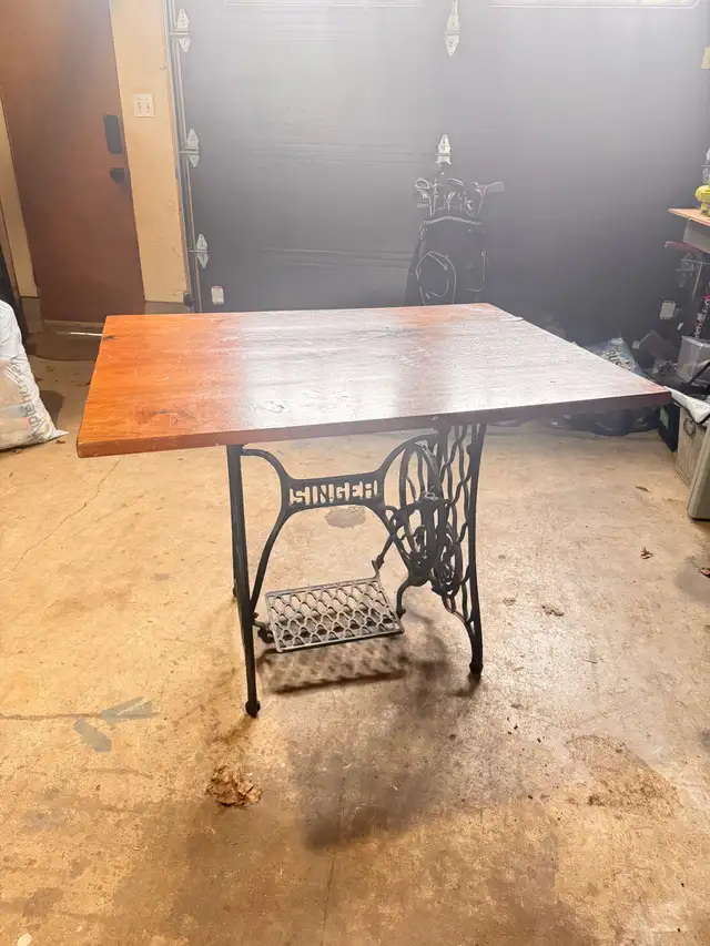 Farmstyle Table on Singer Sewing Machine Base - Photo 2