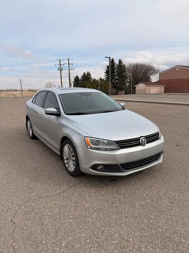 2011 Volkswagen Jetta (Diesel) - Photo 2