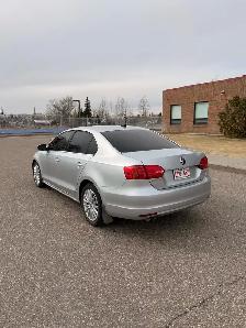 2011 Volkswagen Jetta (Diesel) - Photo 4