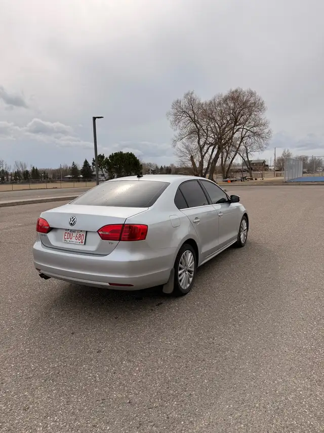 2011 Volkswagen Jetta (Diesel) - Photo 5