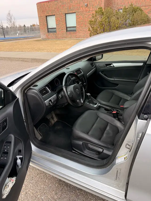 2011 Volkswagen Jetta (Diesel) - Photo 6