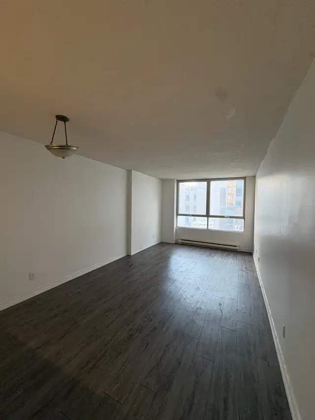 Appartement 3 1/2 disponibles dès maintenant à partir de 1350$ - Photo 2