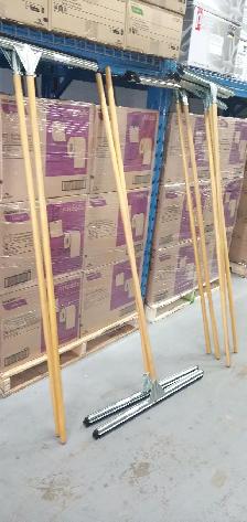 Commercial Floor Squeegee & Brooms - Photo 3