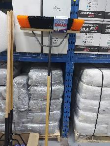 Commercial Floor Squeegee & Brooms - Photo 7